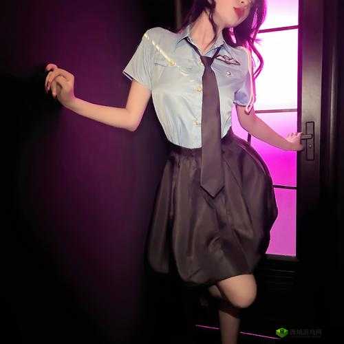 制服糖心:诱惑不止,甜蜜无边